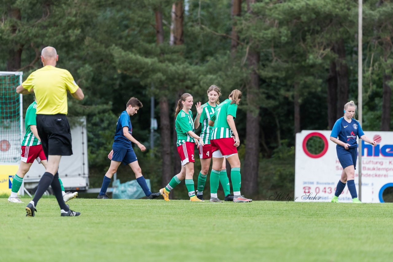 Bild 304 - F SV Boostedt - SV Fortuna St. Juergen : Ergebnis: 2:1